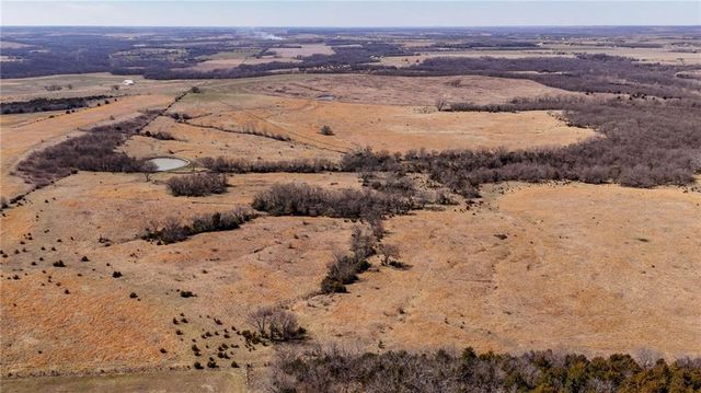 374 N 750 & 5 Parcels Road, Overbrook, KS 66524