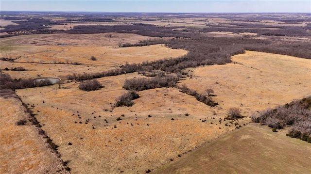 374 N 750 & 5 Parcels Road, Overbrook, KS 66524