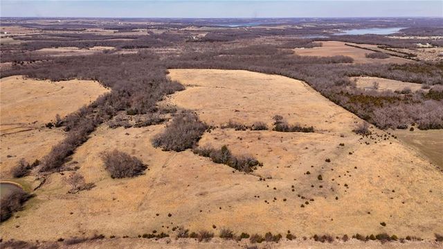 374 N 750 & 5 Parcels Road, Overbrook, KS 66524