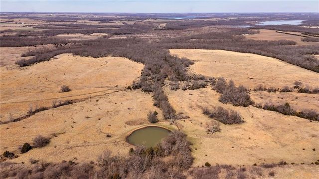 374 N 750 & 5 Parcels Road, Overbrook, KS 66524