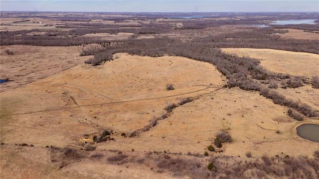 374 N 750 & 5 Parcels Road, Overbrook, KS 66524