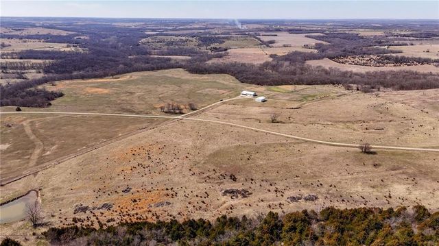 374 N 750 & 5 Parcels Road, Overbrook, KS 66524