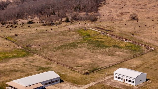 374 N 750 & 5 Parcels Road, Overbrook, KS 66524