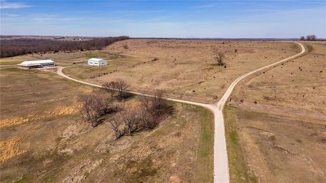 374 N 750 & 5 Parcels Road, Overbrook, KS 66524