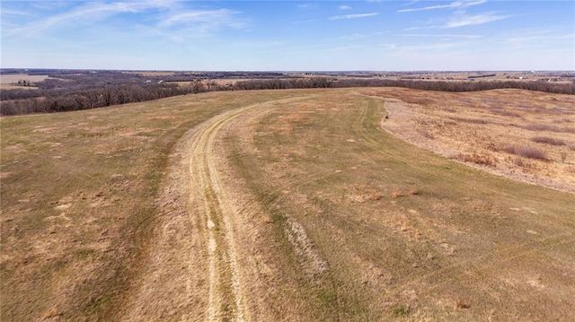 374 N 750 & 5 Parcels Road, Overbrook, KS 66524