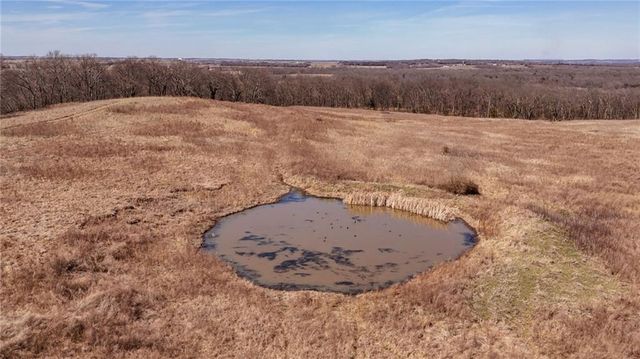 374 N 750 & 5 Parcels Road, Overbrook, KS 66524