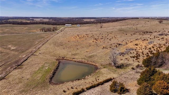 374 N 750 & 5 Parcels Road, Overbrook, KS 66524
