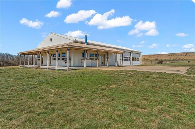 374 N 750 & 5 Parcels Road, Overbrook, KS 66524