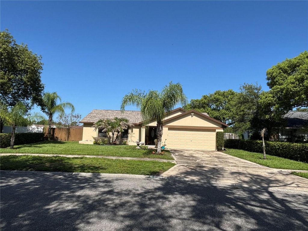 Image 1 of property listing at 9840 BALMORAL CIRCLE, Orlando, FL 32817