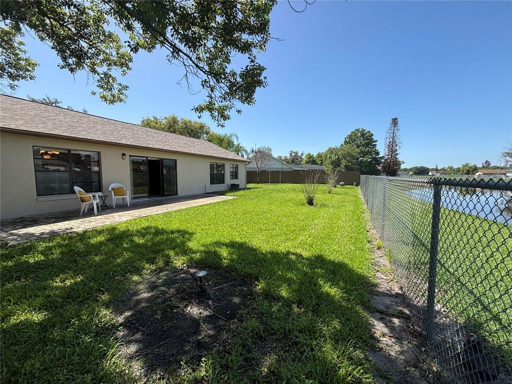 Image 28 of property listing at 9840 BALMORAL CIRCLE, Orlando, FL 32817