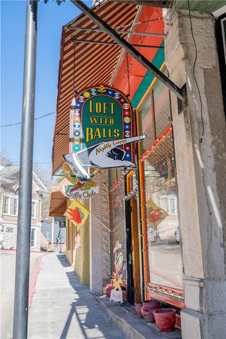 87 Spring Street, Eureka Springs, AR 72632