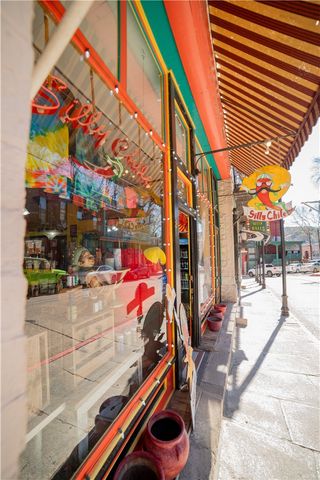 87 Spring Street, Eureka Springs, AR 72632