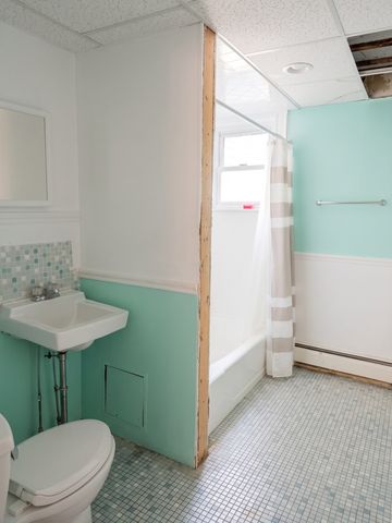 90 Princeton St, Boston, MA 02128
