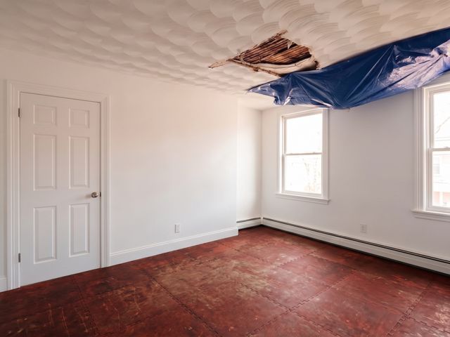 90 Princeton St, Boston, MA 02128