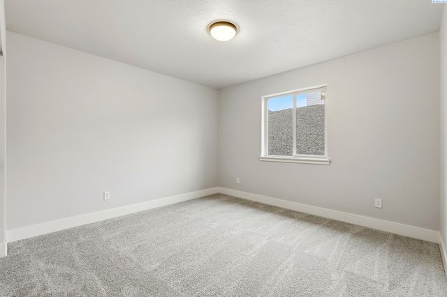 2834 S Penn St, Kennewick, WA 99338