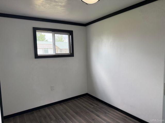 171 E Sands Street, Gwinn, MI 49841