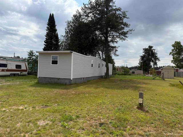 171 E Sands Street, Gwinn, MI 49841