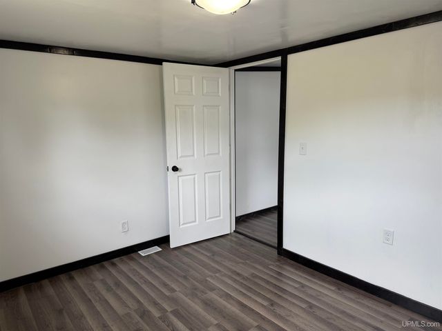 171 E Sands Street, Gwinn, MI 49841