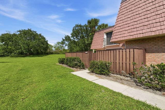 2904 SW Sunset Trace Circle, Palm City, FL 34990