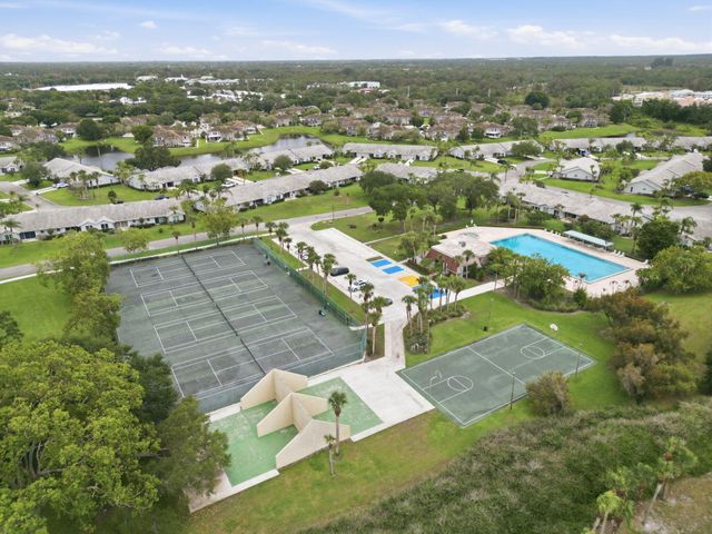 2904 SW Sunset Trace Circle, Palm City, FL 34990