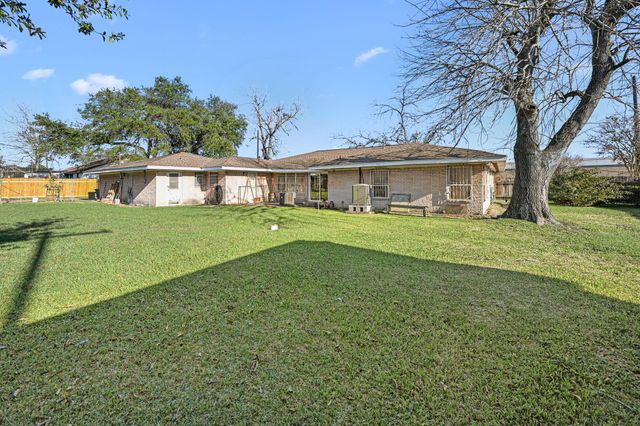 2109 Britton Street, Baytown, TX 77520