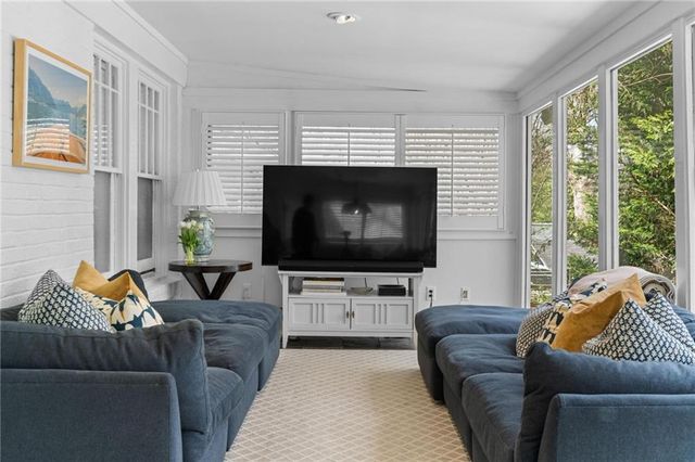 40 Peachtree Hills Avenue NE, Atlanta, GA 30305