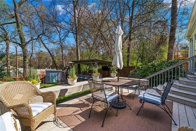 40 Peachtree Hills Avenue NE, Atlanta, GA 30305