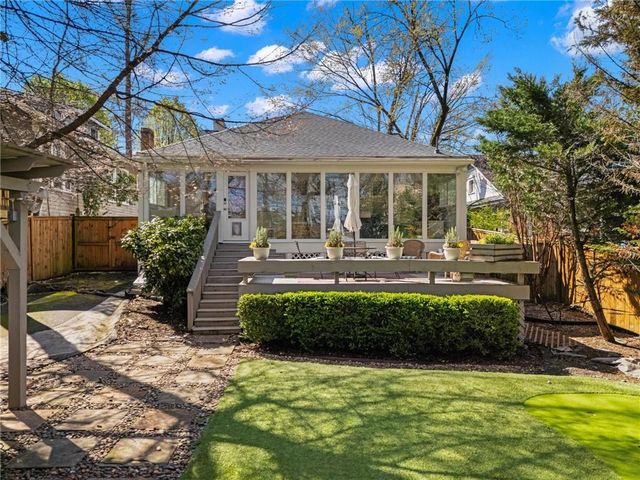 40 Peachtree Hills Avenue NE, Atlanta, GA 30305