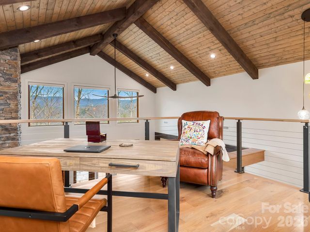 567 Wild River Run, Marshall, NC 28753