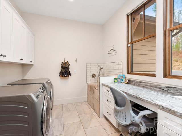 567 Wild River Run, Marshall, NC 28753