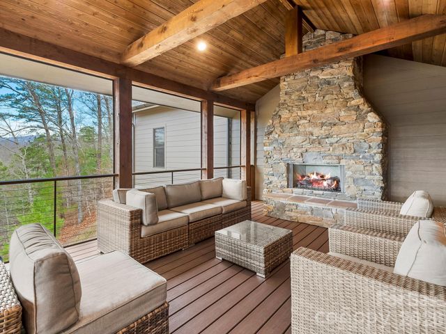 567 Wild River Run, Marshall, NC 28753