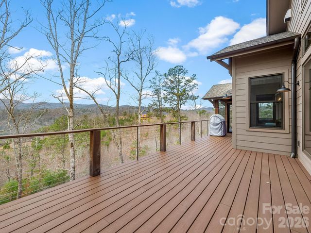 567 Wild River Run, Marshall, NC 28753