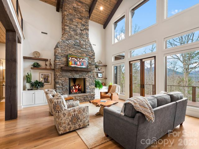 567 Wild River Run, Marshall, NC 28753