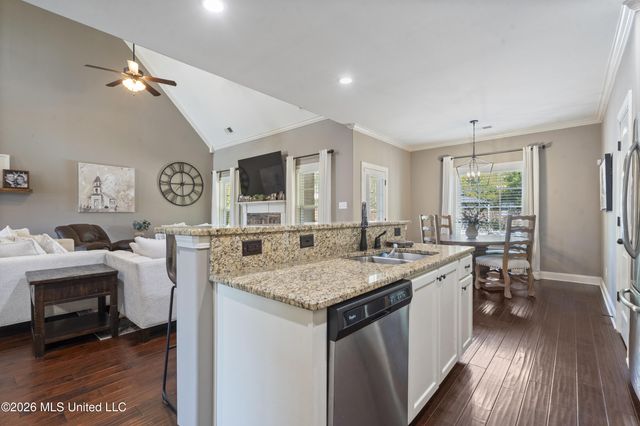 4558 Bakersfield Drive, Nesbit, MS 38651