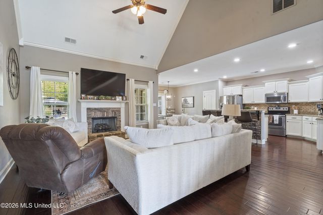 4558 Bakersfield Drive, Nesbit, MS 38651