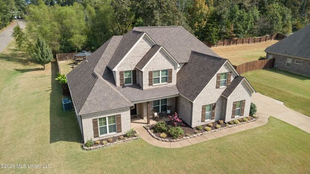 4558 Bakersfield Drive, Nesbit, MS 38651