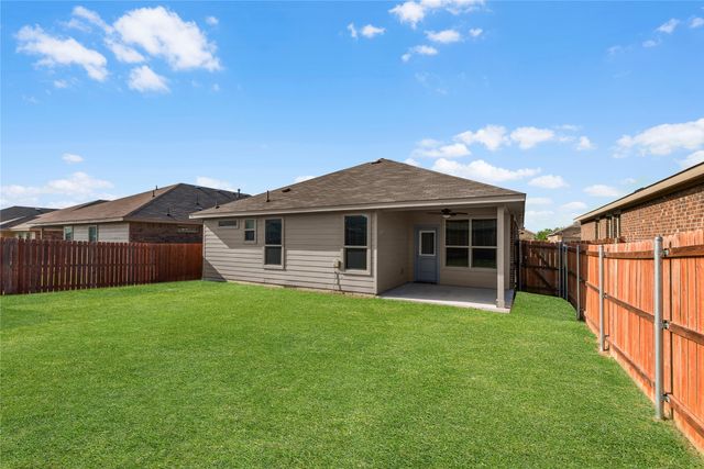 6220 Blacksmith Avenue, Fort Worth, TX 76179