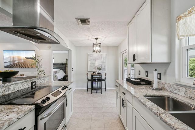 102 N SILVER CLUSTER COURT, Longwood, FL 32750