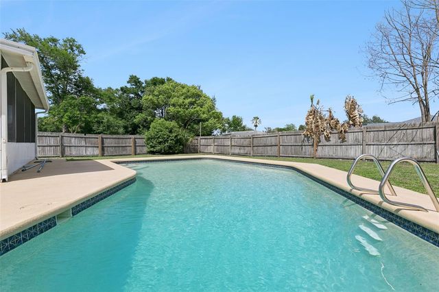 102 N SILVER CLUSTER COURT, Longwood, FL 32750