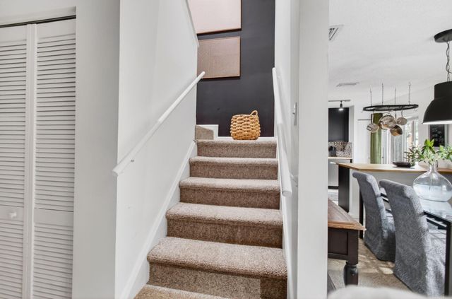 6621 Via Regina 6621, Boca Raton, FL 33433