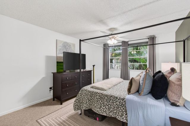 6621 Via Regina 6621, Boca Raton, FL 33433