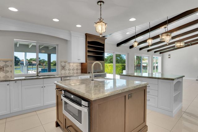 8631 Steeplechase Drive, Palm Beach Gardens, FL 33418