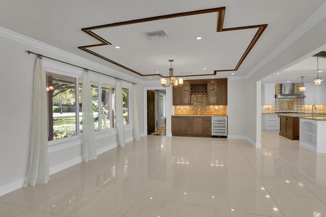 8631 Steeplechase Drive, Palm Beach Gardens, FL 33418