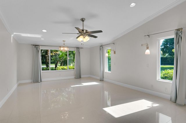 8631 Steeplechase Drive, Palm Beach Gardens, FL 33418