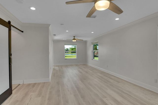 8631 Steeplechase Drive, Palm Beach Gardens, FL 33418