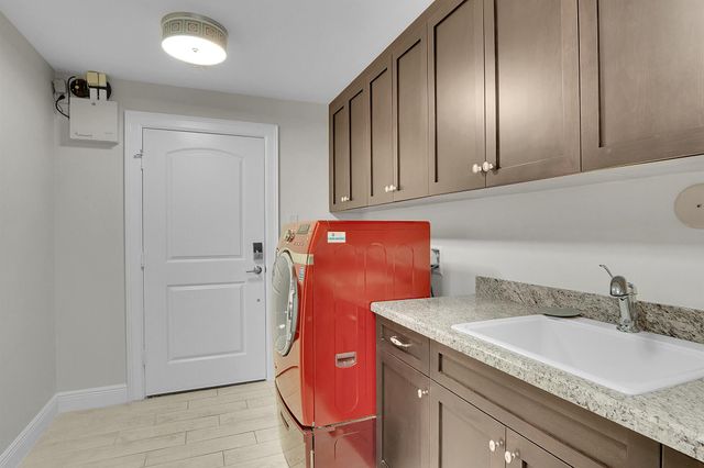 8631 Steeplechase Drive, Palm Beach Gardens, FL 33418