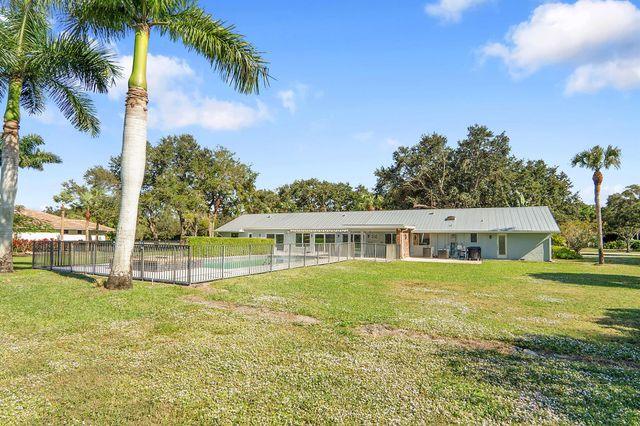 8631 Steeplechase Drive, Palm Beach Gardens, FL 33418