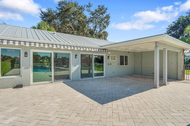 8631 Steeplechase Drive, Palm Beach Gardens, FL 33418