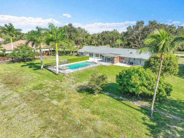 8631 Steeplechase Drive, Palm Beach Gardens, FL 33418