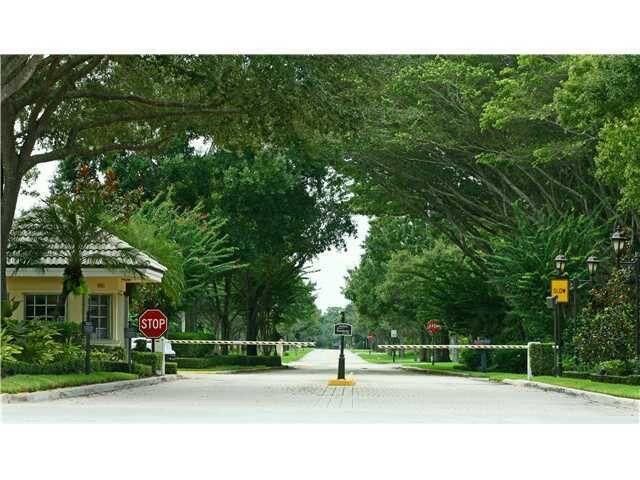 8631 Steeplechase Drive, Palm Beach Gardens, FL 33418